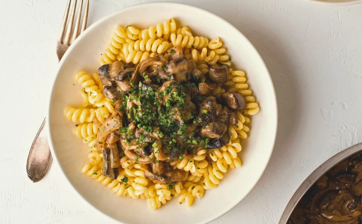 Elevate Your Dinner with Vegan Portobello Stroganoff