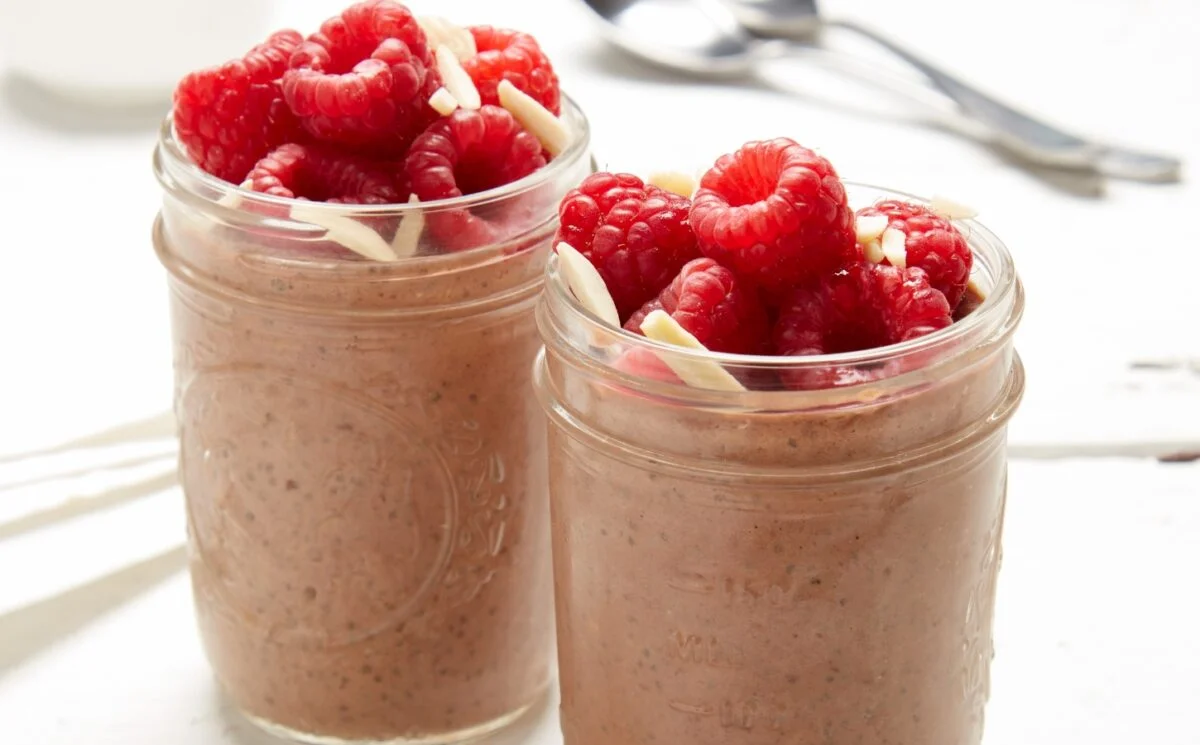 Delicious Raspberry, Chocolate, and Almond Chia Pudding Recipe for Quick Breakfasts