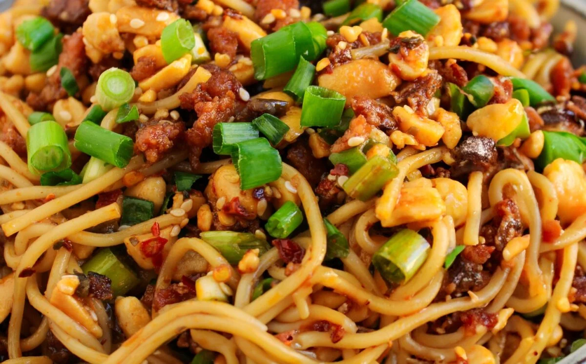 Spicy dan dan noodles with vegan mince