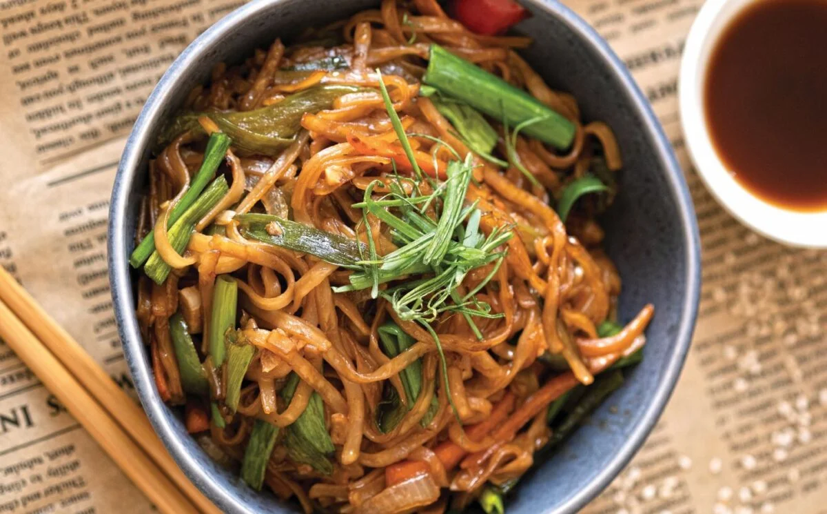 Bold and flavorful vegan drunken noodles