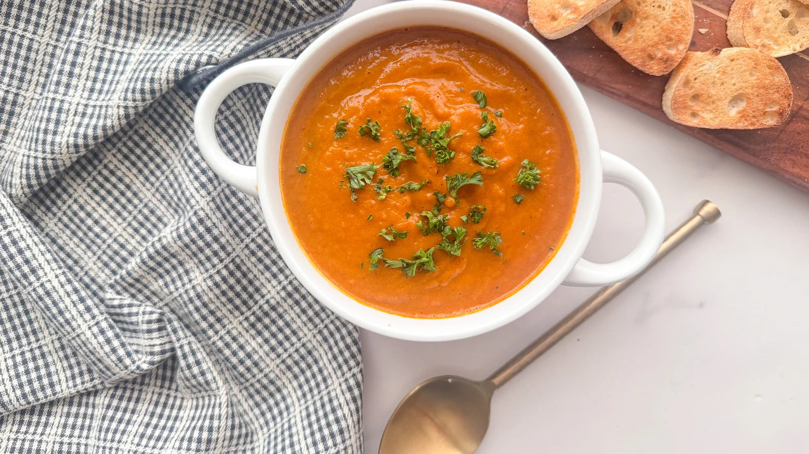 Elevate Your Cuisine with Creamy Roasted Red Pepper Soup Recipe