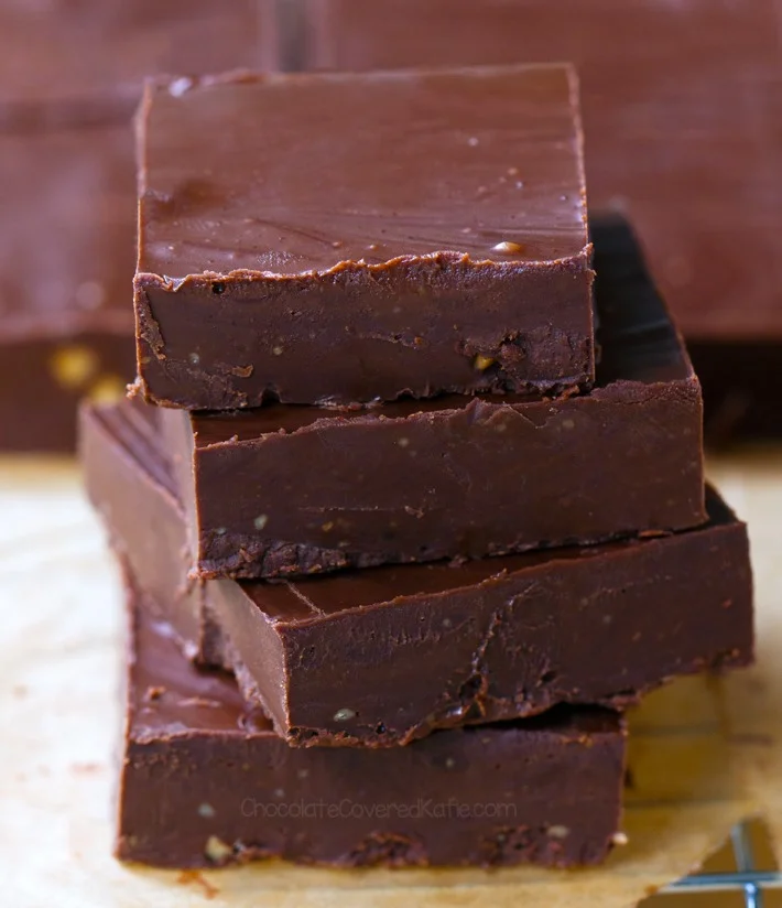 Delicious No-Bake Chocolate Fudge Bars: Quick and Easy Recipe